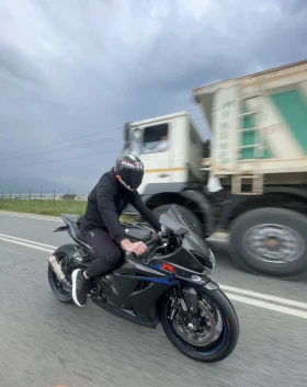 Suzuki Gsxr Black, снимка 8