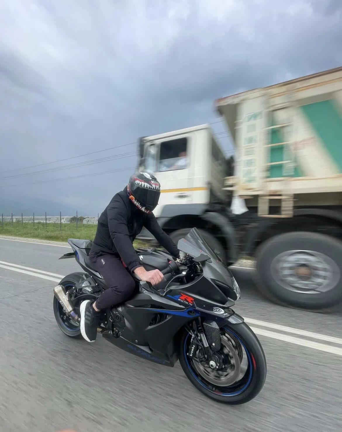 Suzuki Gsxr Black, снимка 8 - Мотоциклети и мототехника - 54310349