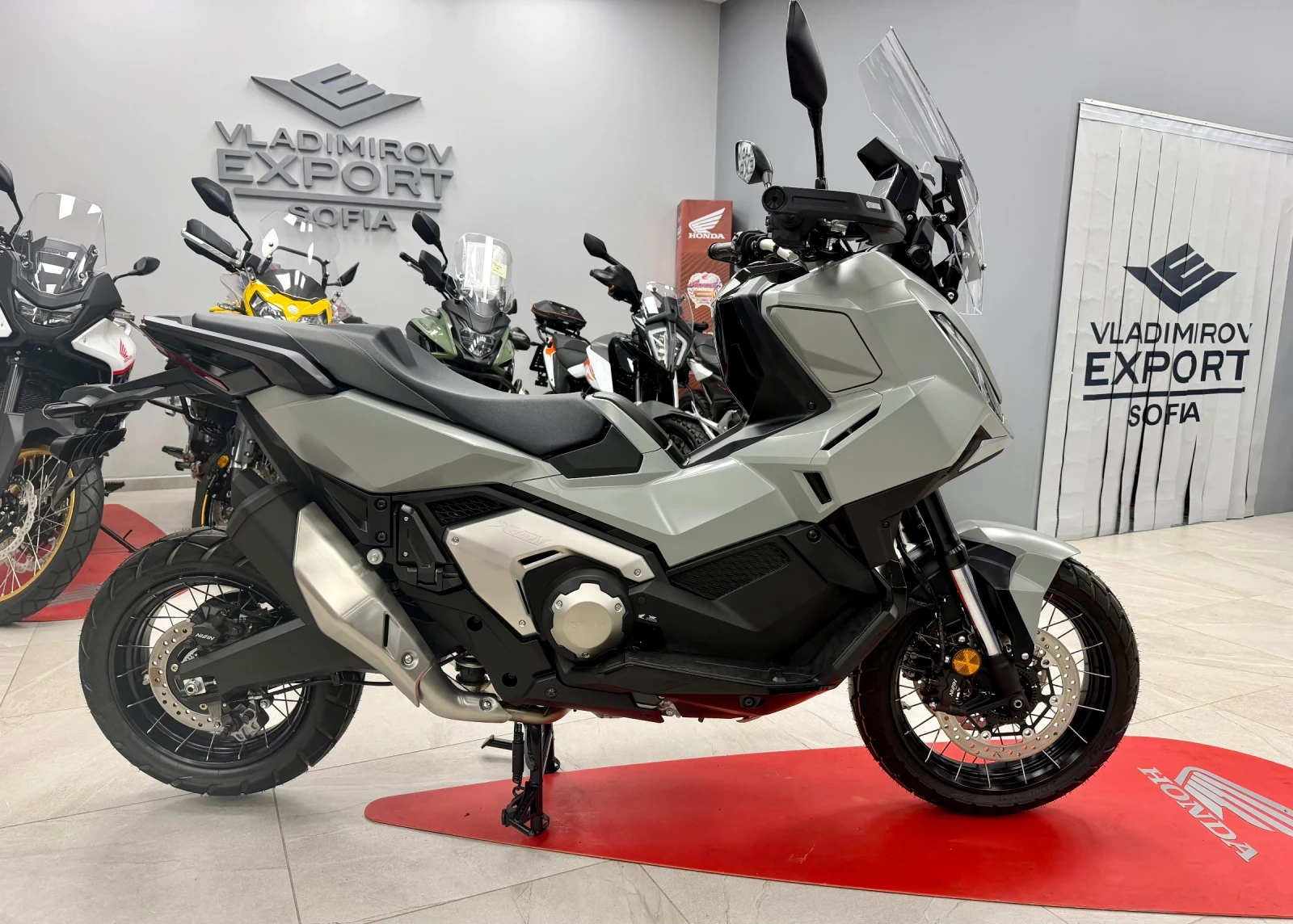 Honda X-ADV 750 Mat Deep Mud Gray NEW!, снимка 4 - Мотоциклети и мототехника - 54732027