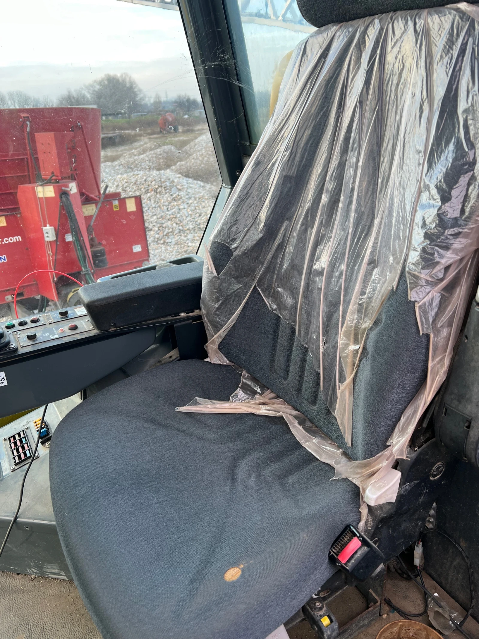 Самоходна пръскачка Caruelle 4000L 39M 4x4 - изображение 7