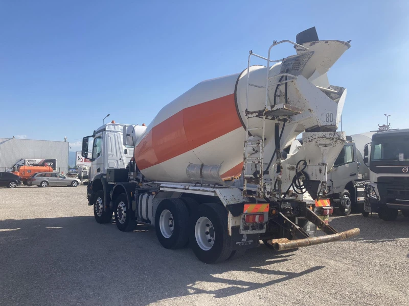 Бетон миксер Mercedes AROCS 3240 LIEBHERR 9M3, снимка 5 - Индустриална техника - 50207942