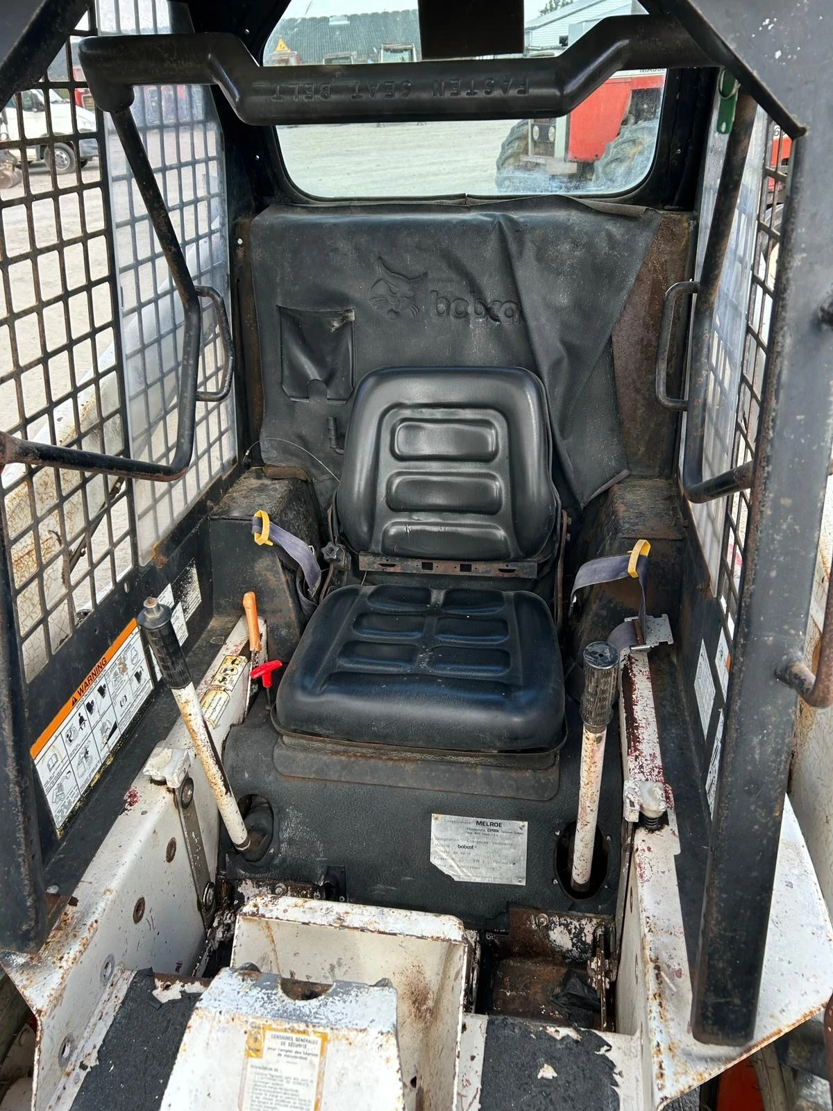 Мини челни товарачи Bobcat 743 - изображение 7