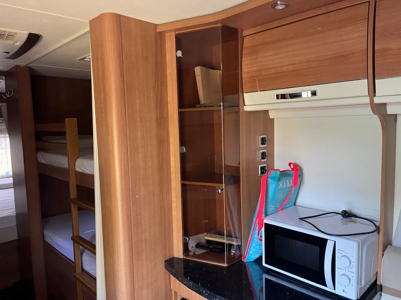 Каравана Tabbert Bellini 650, снимка 6 - Каравани и кемпери - 51405001