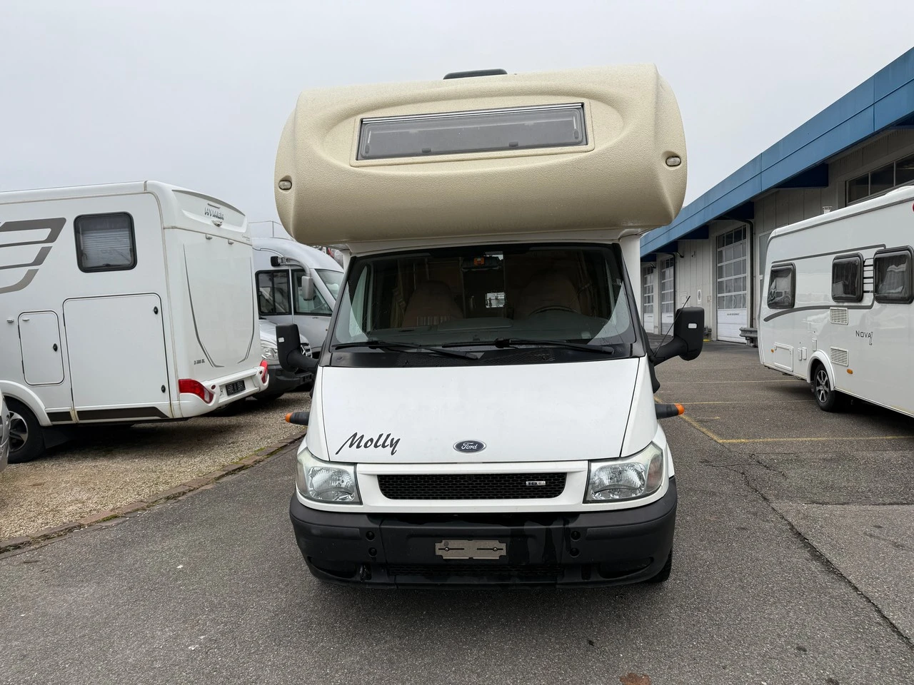 Кемпер Ford Laika X700 Швейцария