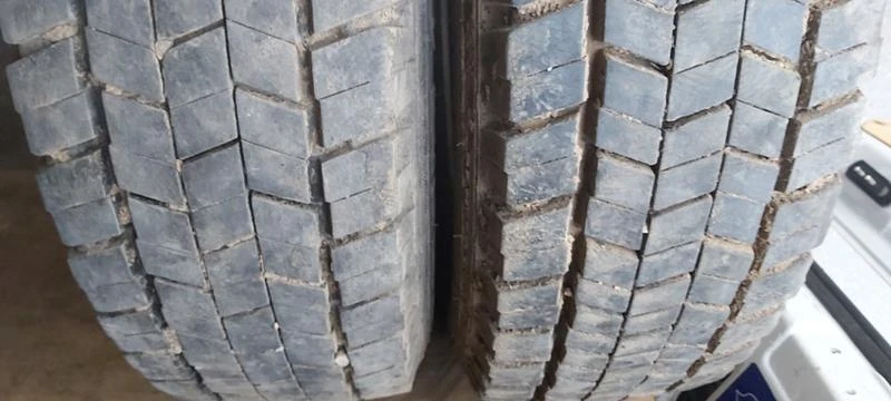 Гуми Летни 215/75R17.5, снимка 3 - Гуми и джанти - 41999247