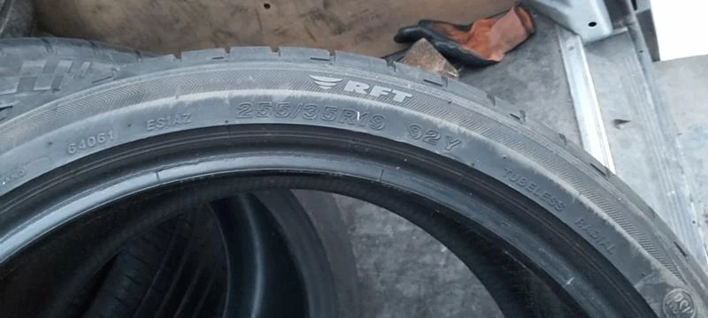 Гуми Летни 255/35R19, снимка 7 - Гуми и джанти - 35133981