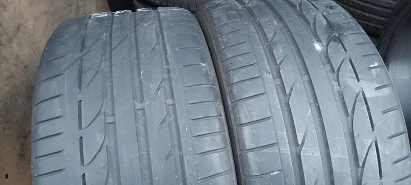 Гуми Летни 255/35R19, снимка 1 - Гуми и джанти - 35133981