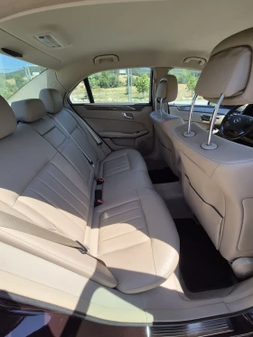 Mercedes-Benz E 350 3.5 CGI, снимка 13