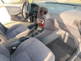 Toyota Avensis Седан, снимка 11