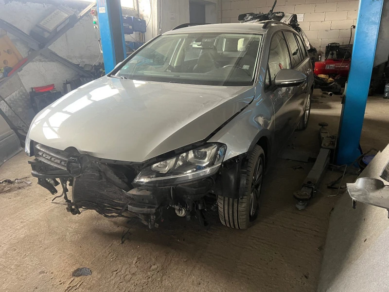 VW Golf 1.6TDI, снимка 2 - Автомобили и джипове - 40205307