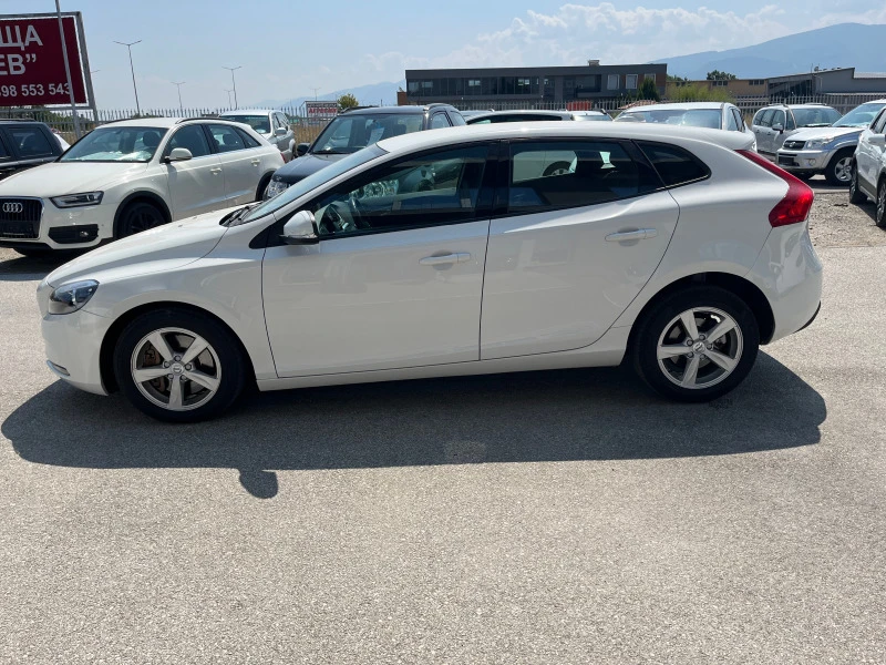 Volvo V40 2.0D 120k.c, снимка 4 - Автомобили и джипове - 42079369