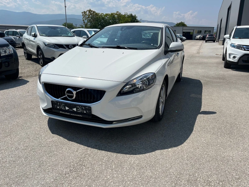 Volvo V40 2.0D 120k.c, снимка 1 - Автомобили и джипове - 42079369