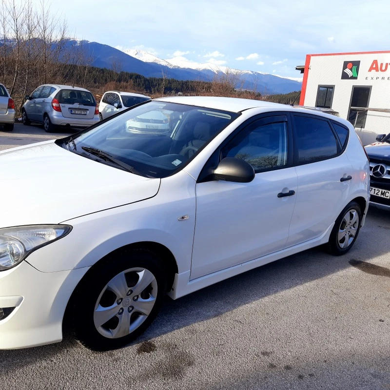 Hyundai I30, снимка 5 - Автомобили и джипове - 47490820