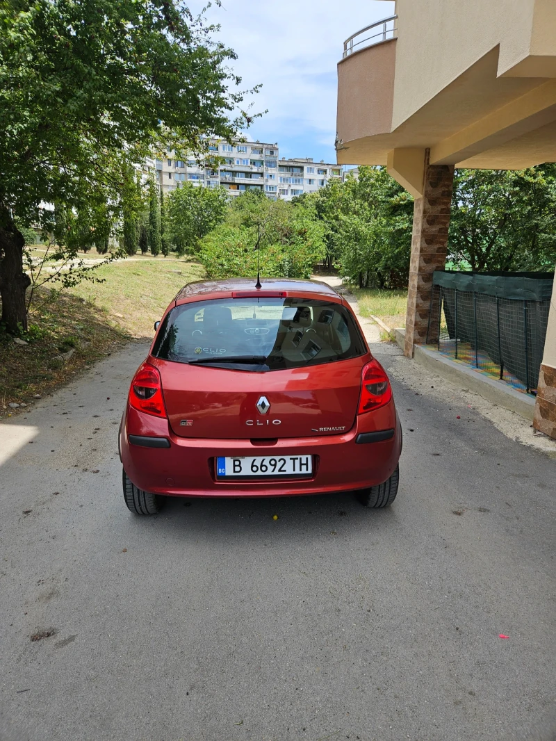 Renault Clio, снимка 3 - Автомобили и джипове - 47791179