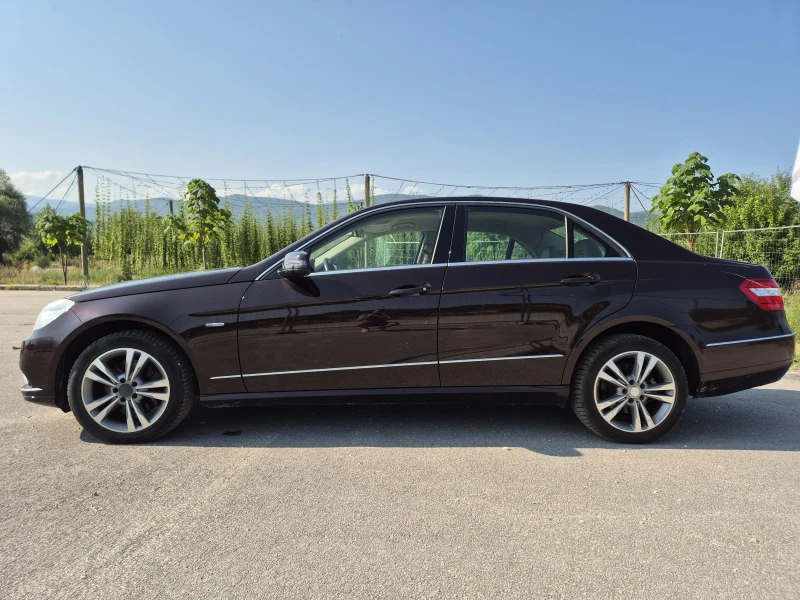 Mercedes-Benz E 350 3.5 CGI, снимка 3 - Автомобили и джипове - 50652318