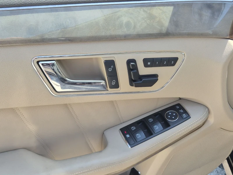 Mercedes-Benz E 350 3.5 CGI, снимка 12 - Автомобили и джипове - 50652318