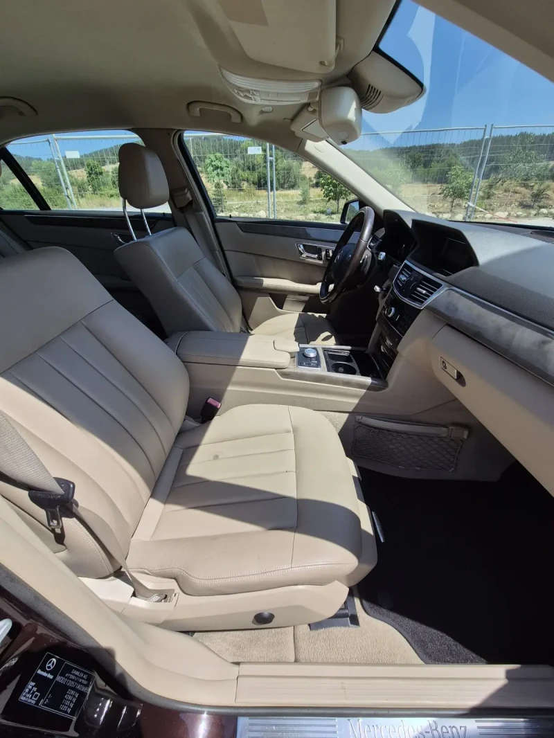Mercedes-Benz E 350 3.5 CGI, снимка 16 - Автомобили и джипове - 50652318