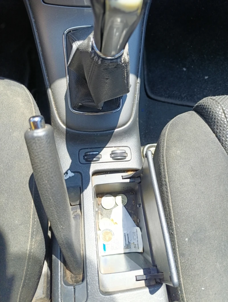 Toyota Avensis 1.8vvt, снимка 7 - Автомобили и джипове - 52312040