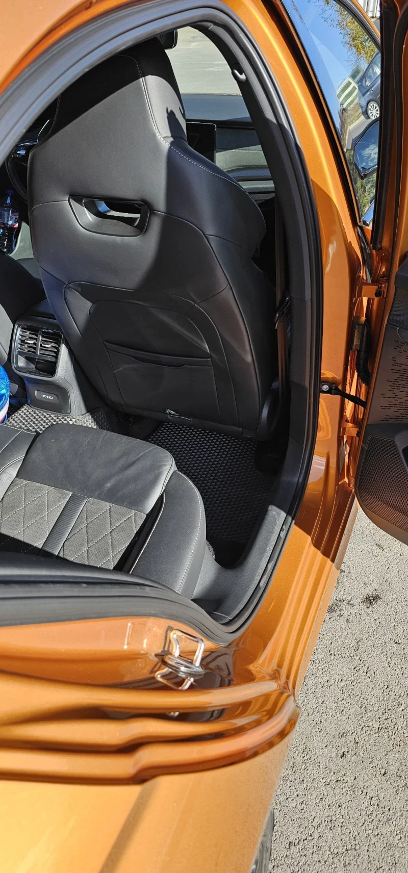 Skoda Octavia RS TDI 4x4 DSG 200hp/Matrix/Keyless/5г гаранция , снимка 3 - Автомобили и джипове - 52178940