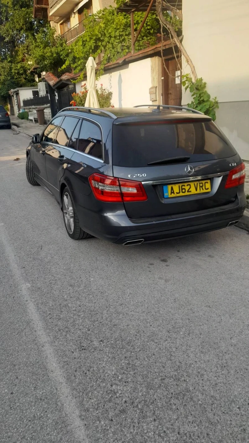 Mercedes-Benz E 250 W212 комби, снимка 4 - Автомобили и джипове - 52417873