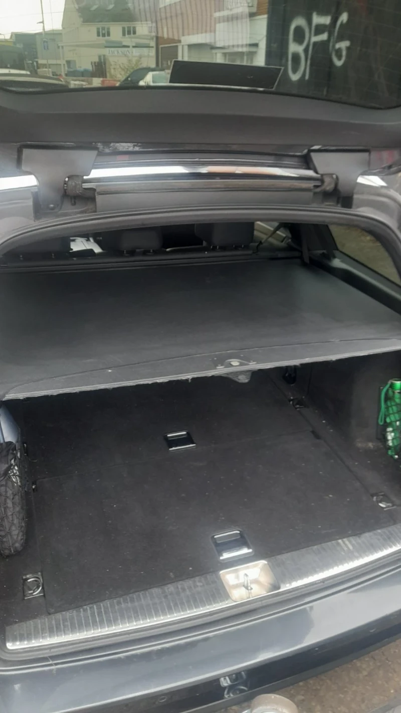 Mercedes-Benz E 250 W212 комби, снимка 15 - Автомобили и джипове - 52417873