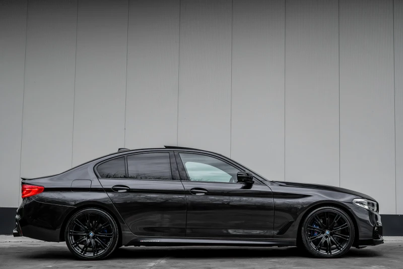 BMW 540 d* X-DRIVE* M-PERFORMANCE* CARBON* HARMAN* FULL, снимка 6 - Автомобили и джипове - 52598303