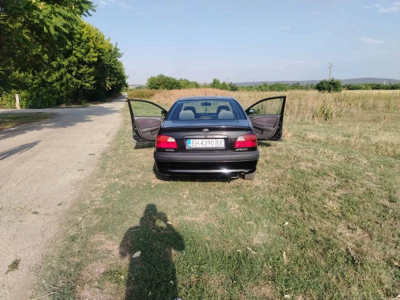 Toyota Avensis Седан, снимка 14 - Автомобили и джипове - 52947666