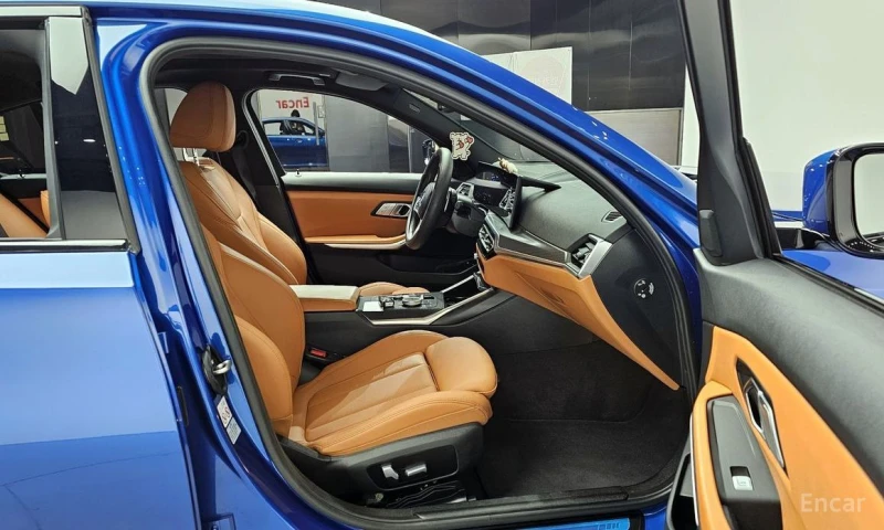 BMW 330, снимка 10 - Автомобили и джипове - 53091360