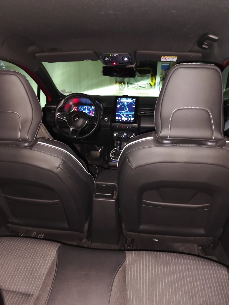 Renault Clio V generation , снимка 10 - Автомобили и джипове - 53134820