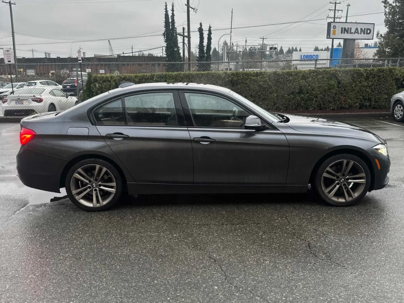BMW 330 * 330I XDRIVE * CARFAX * БЕЗ ПЪРВОНАЧАЛНА ВНОСКА, снимка 5 - Автомобили и джипове - 53176403