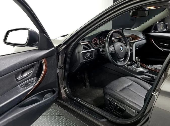 BMW 320  - изображение 10