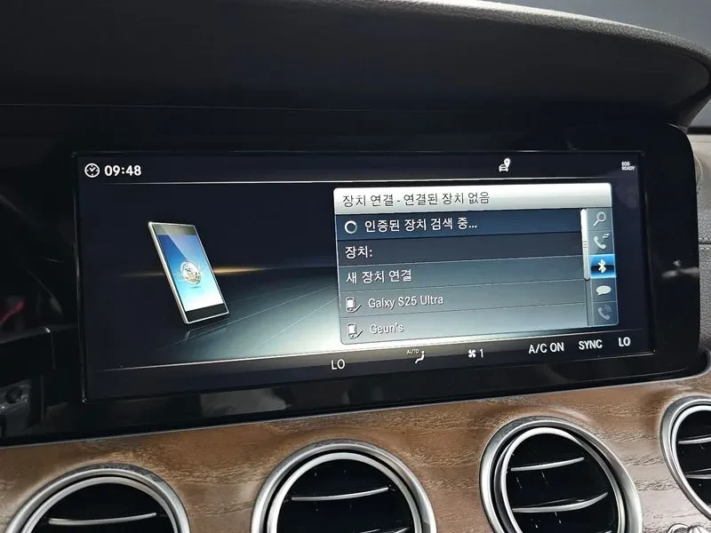 Mercedes-Benz E 220 4MATIC EXCLUSIVE, снимка 16 - Автомобили и джипове - 55310936