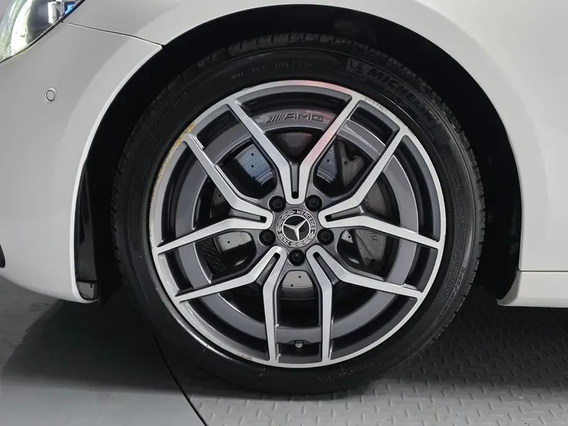 Mercedes-Benz E 220 CDI Avantgarde - САМО 30% АВАНС!, снимка 5 - Автомобили и джипове - 55441743
