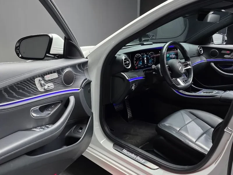 Mercedes-Benz E 220 CDI Avantgarde - САМО 30% АВАНС!, снимка 10 - Автомобили и джипове - 55441743