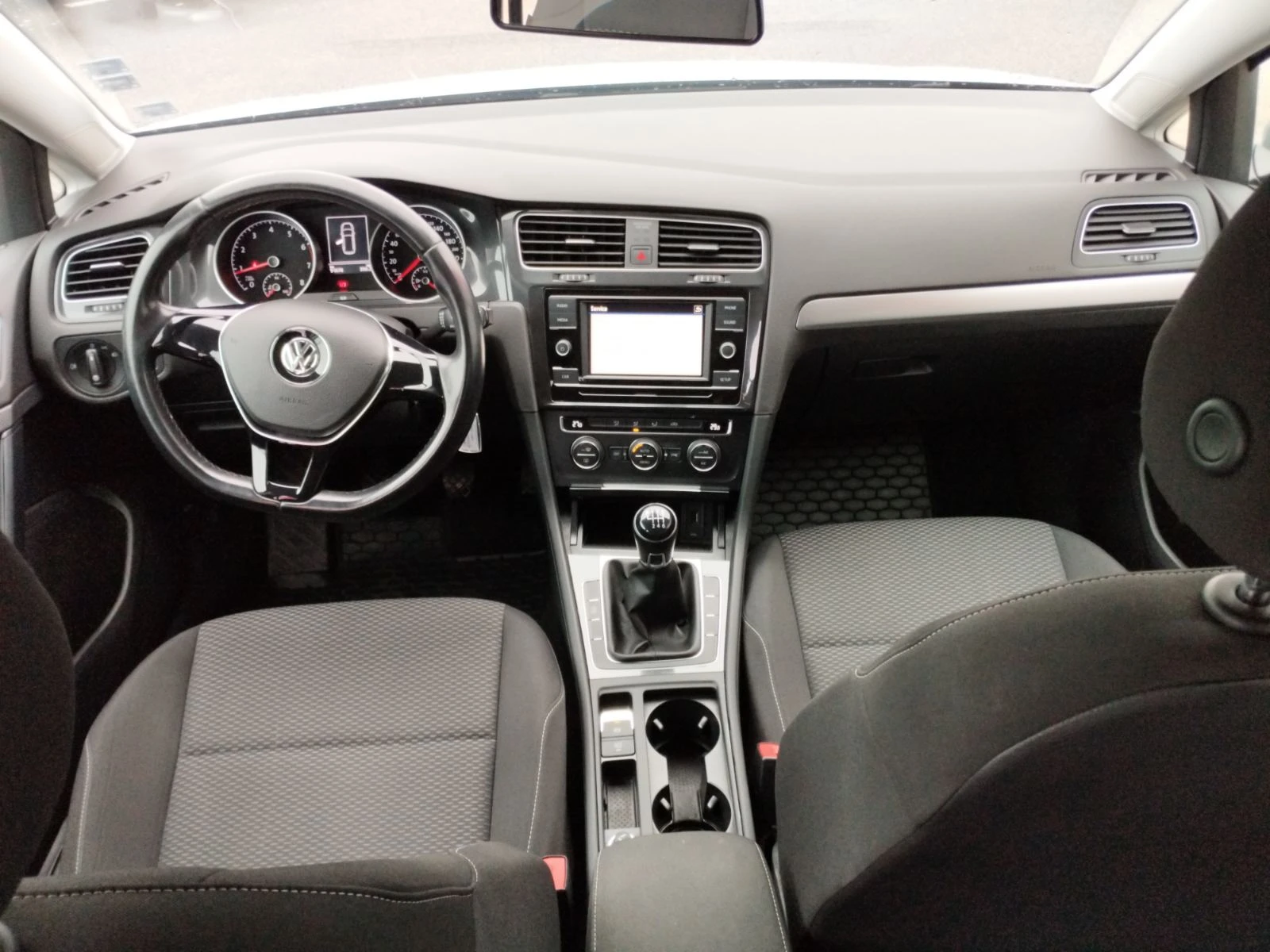 VW Golf 1.5 tsi - изображение 8