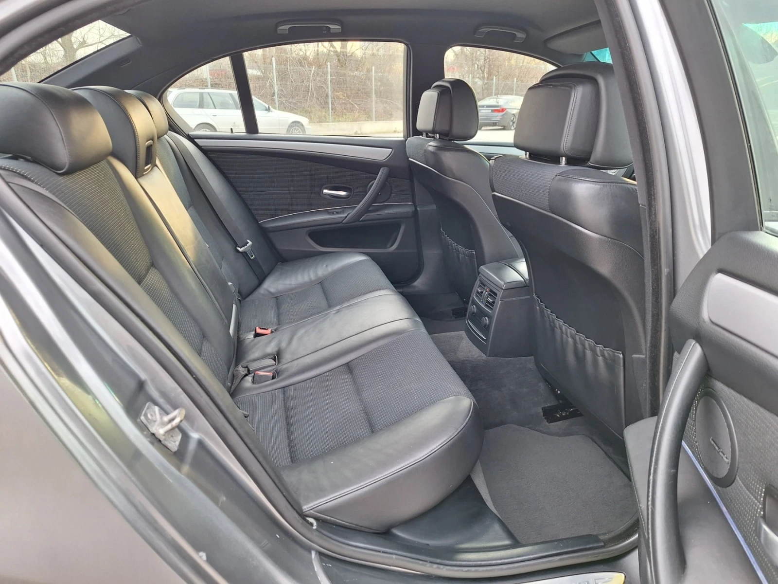 BMW 530 3.0D, 235к.с. М ПАКЕТ, САТ СК.КУТИЯ, ВАКУУМ, МАТ. | Mobile.bg — изображение 12