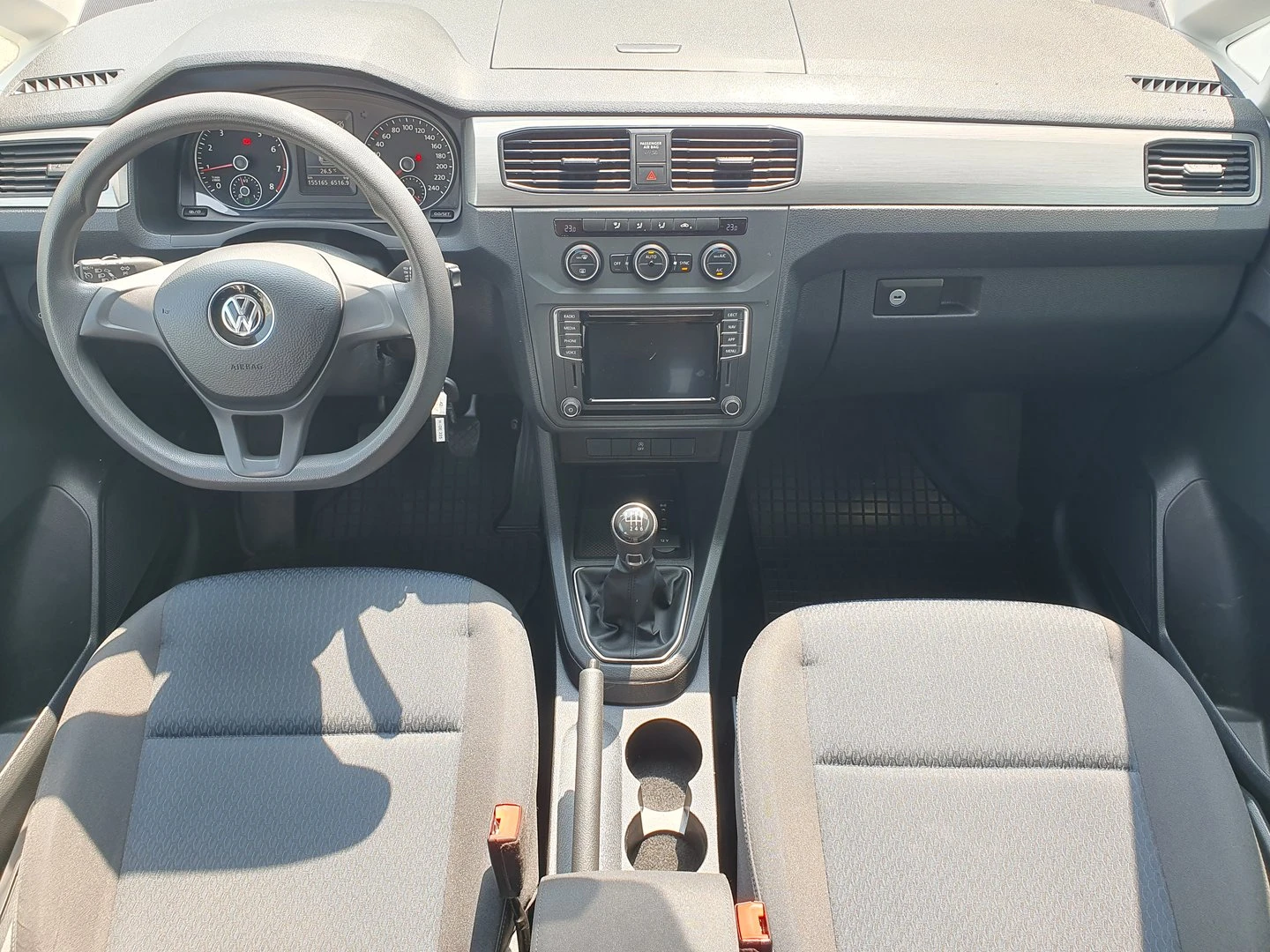 VW Caddy Maxi Trendline TGI BMT / 1.4l / 81кВт/110к.с. / 6М - изображение 6