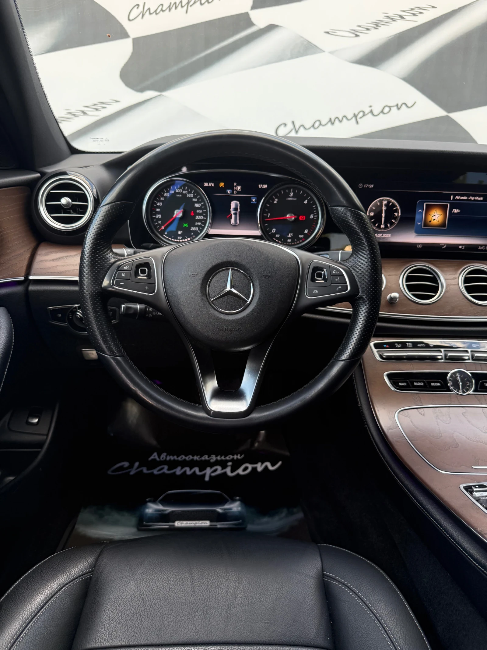 Mercedes-Benz E 200   | Mobile.bg   14