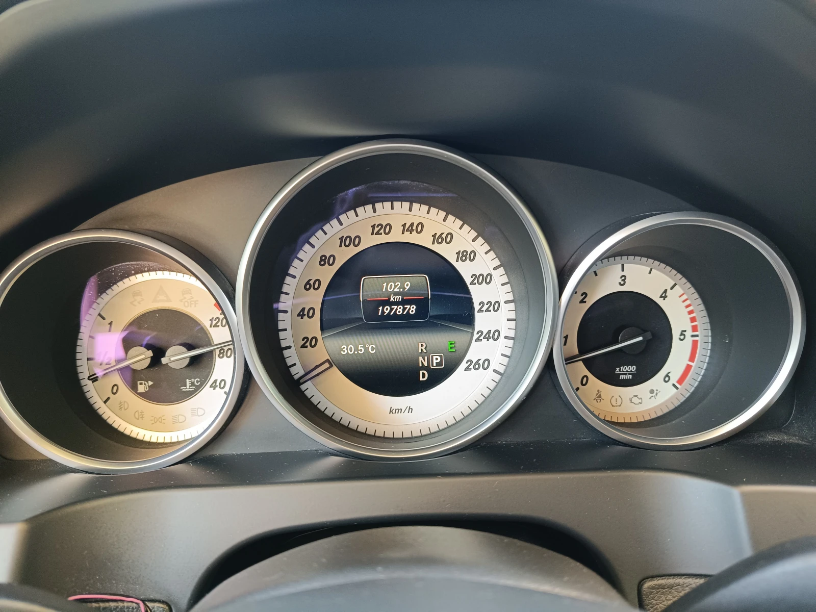 Mercedes-Benz E 350 CDI BlueTEC 9G-Tronic - изображение 9
