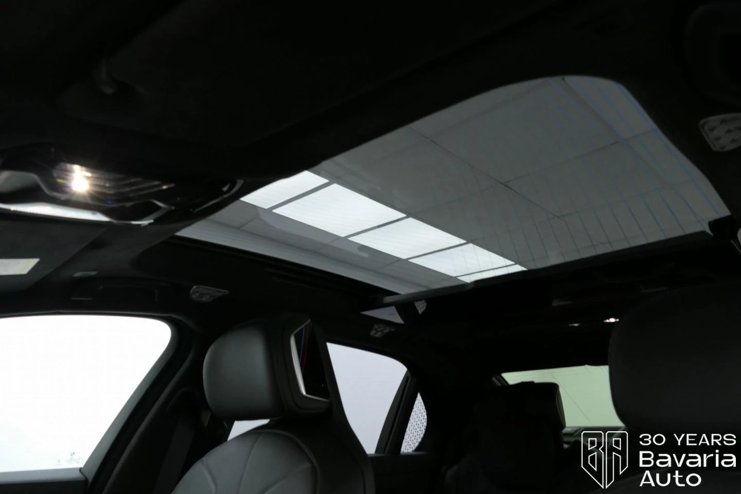 BMW 750 e xDrive M Sport Paket Steptronic - изображение 9