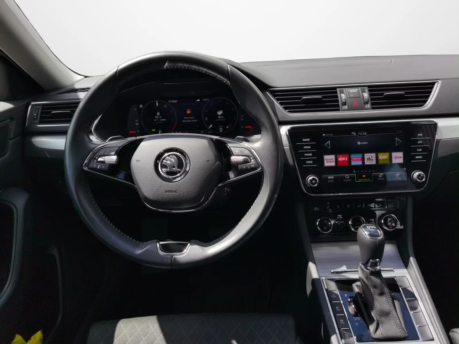 Skoda Superb 1.4TSI/AMBITION/218HP/DSG/CPLAY/KLESS/LED/946f - изображение 7