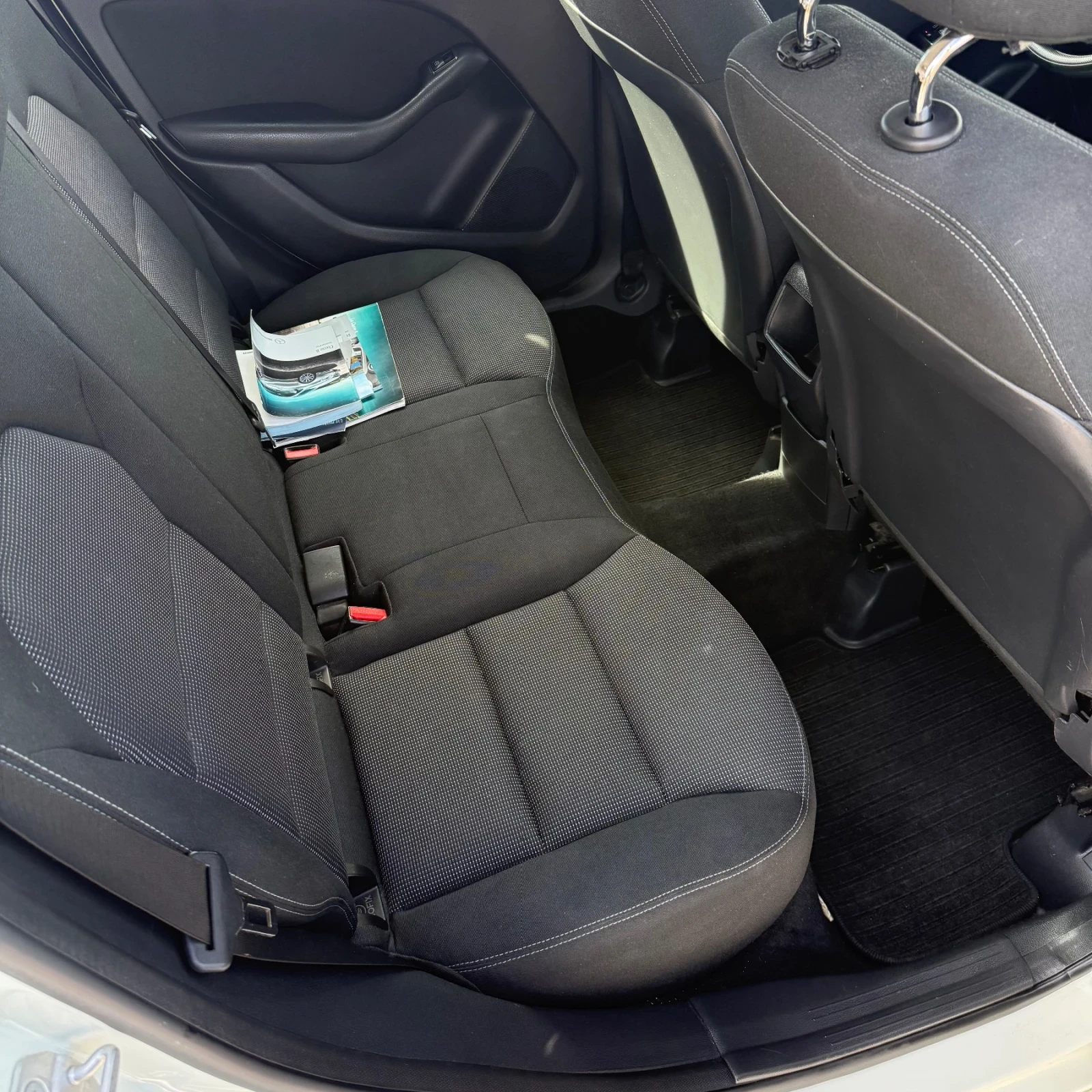 Mercedes-Benz B 180, снимка 8 - Автомобили и джипове - 53700546