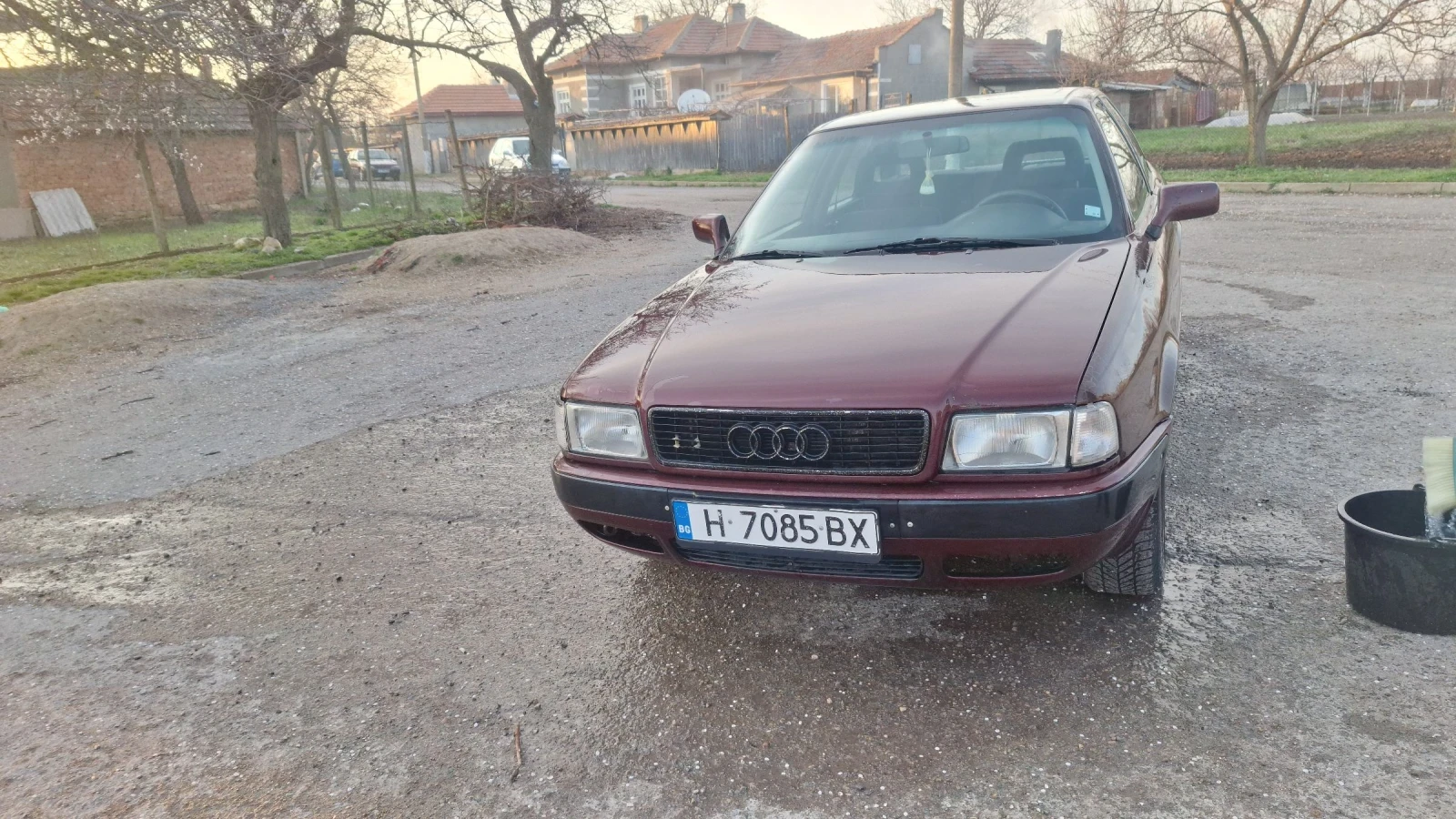 Audi 80 2.0,  90 к.с