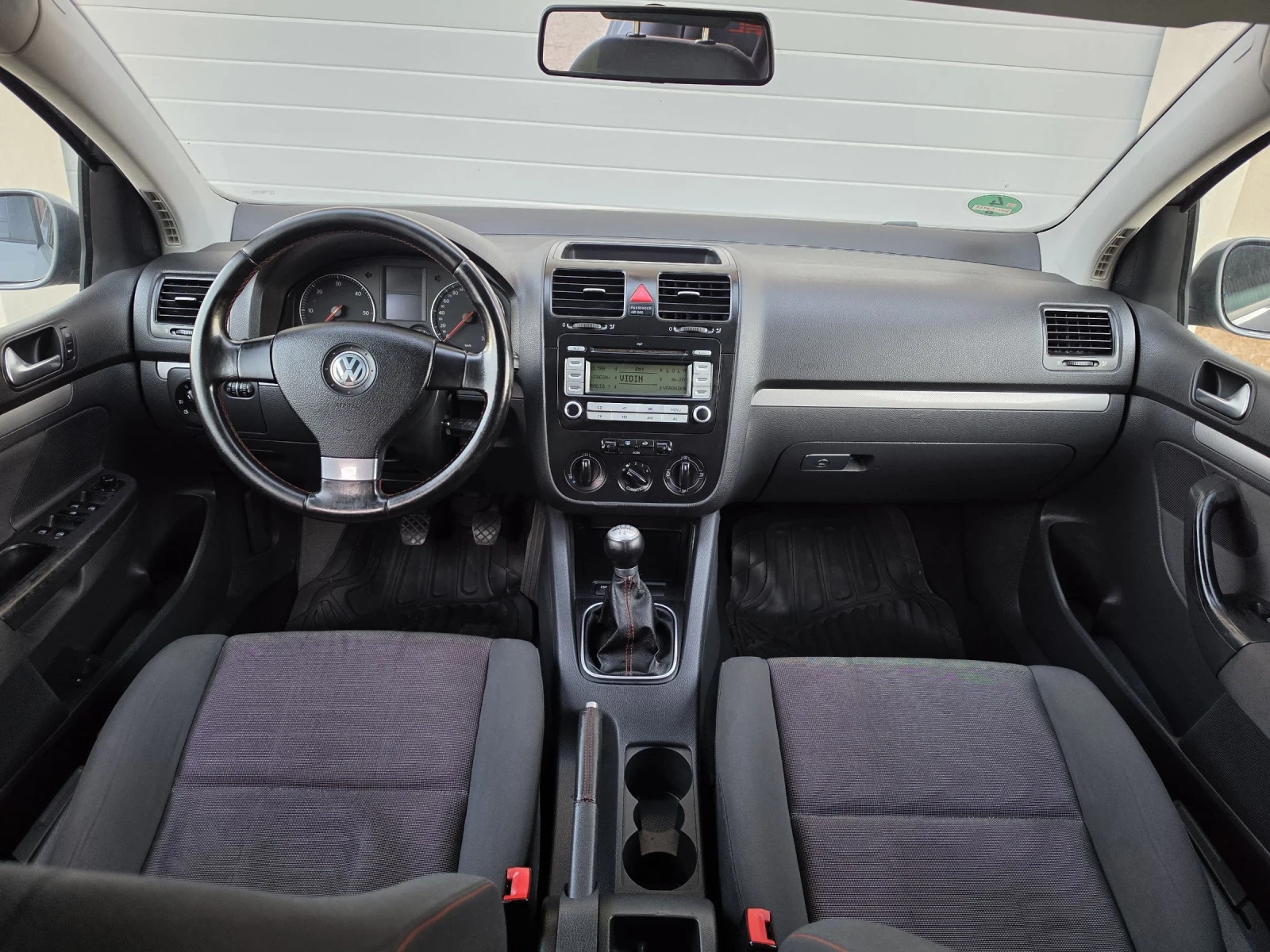 VW Golf GOAL 1.9 TDI, снимка 9 - Автомобили и джипове - 54157365