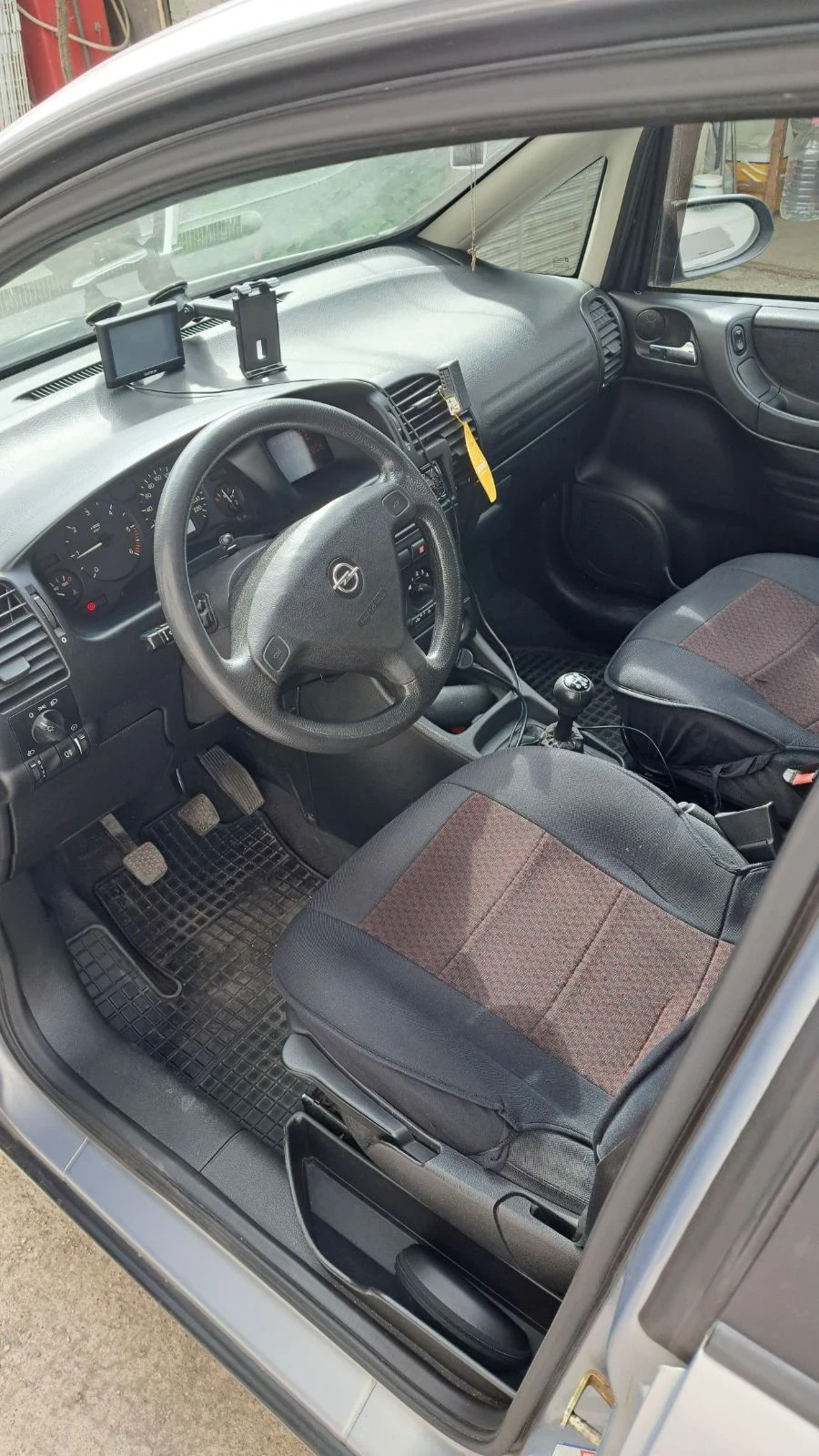 Opel Zafira, снимка 6 - Автомобили и джипове - 54751295