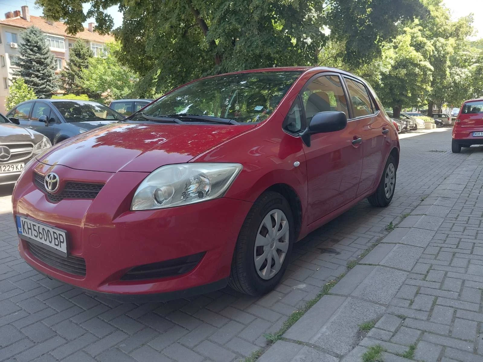 Toyota Auris, снимка 4 - Автомобили и джипове - 54999325