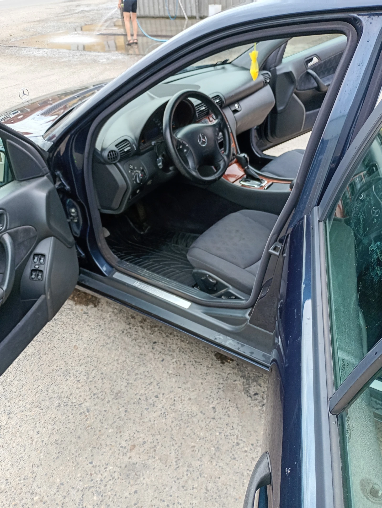 Mercedes-Benz C 220 CDI, снимка 9 - Автомобили и джипове - 55018216