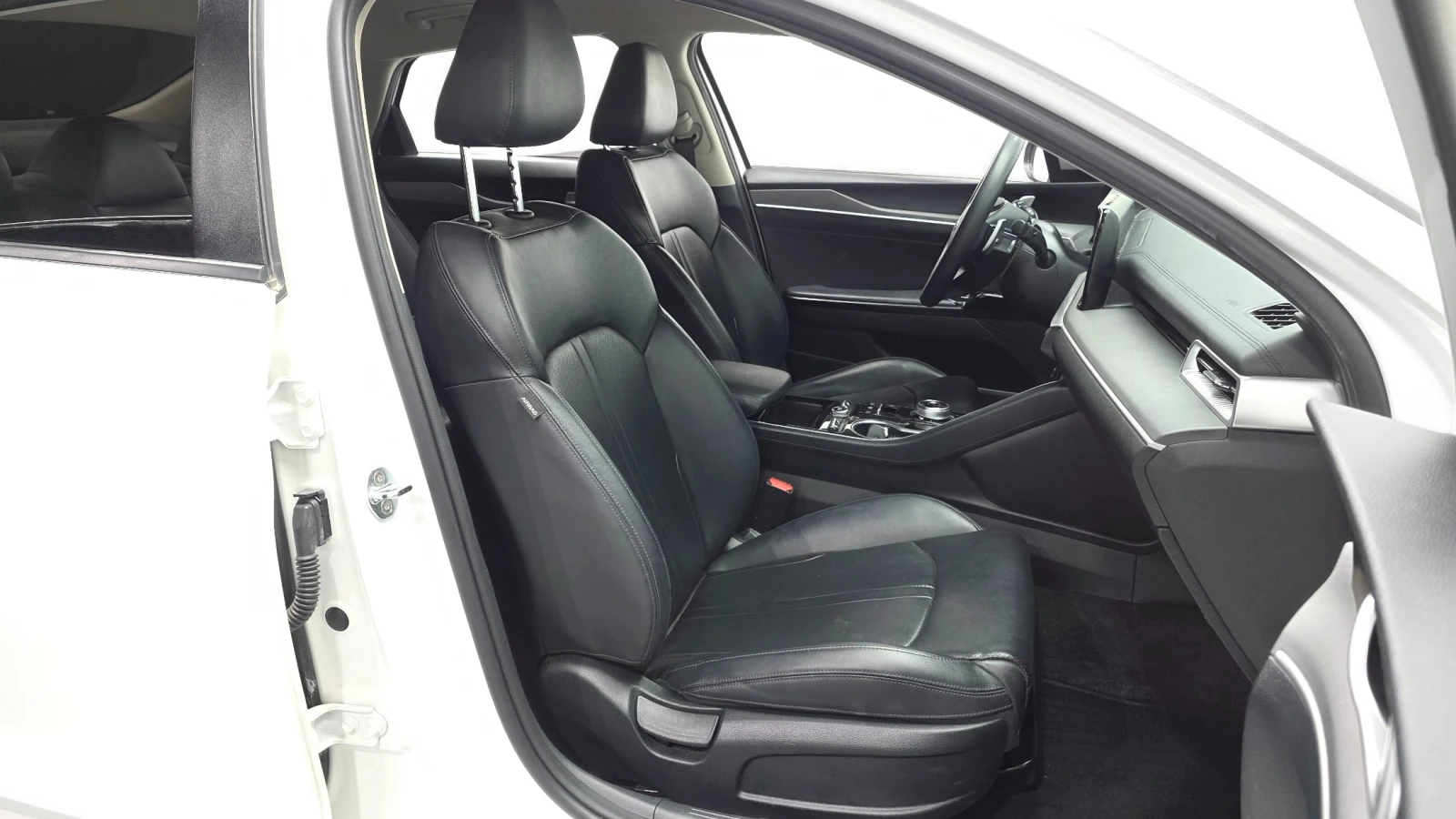 Kia K5 TRENDY, снимка 10 - Автомобили и джипове - 55033052