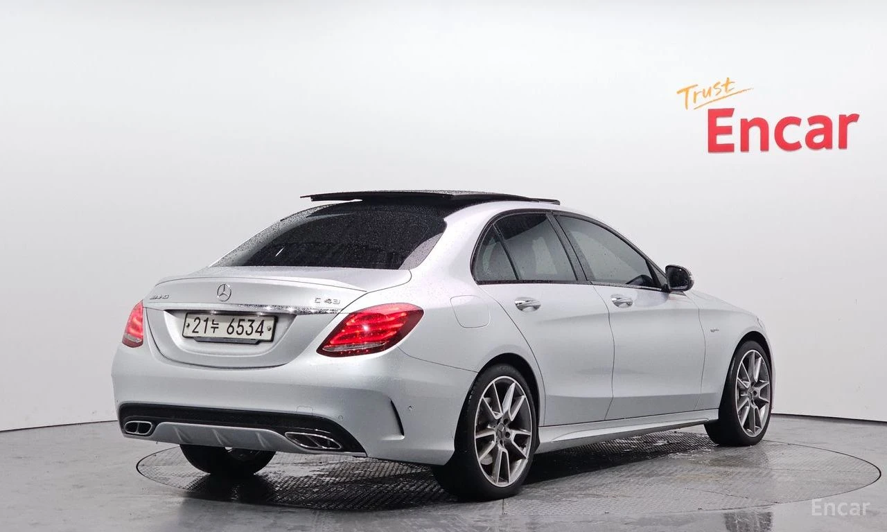 Mercedes-Benz C 43 AMG 4MATIC* BURMESTER* ПОДГРЕВ* КАМЕРА* КЕЙЛЕС* ПАНО, снимка 3 - Автомобили и джипове - 55234284