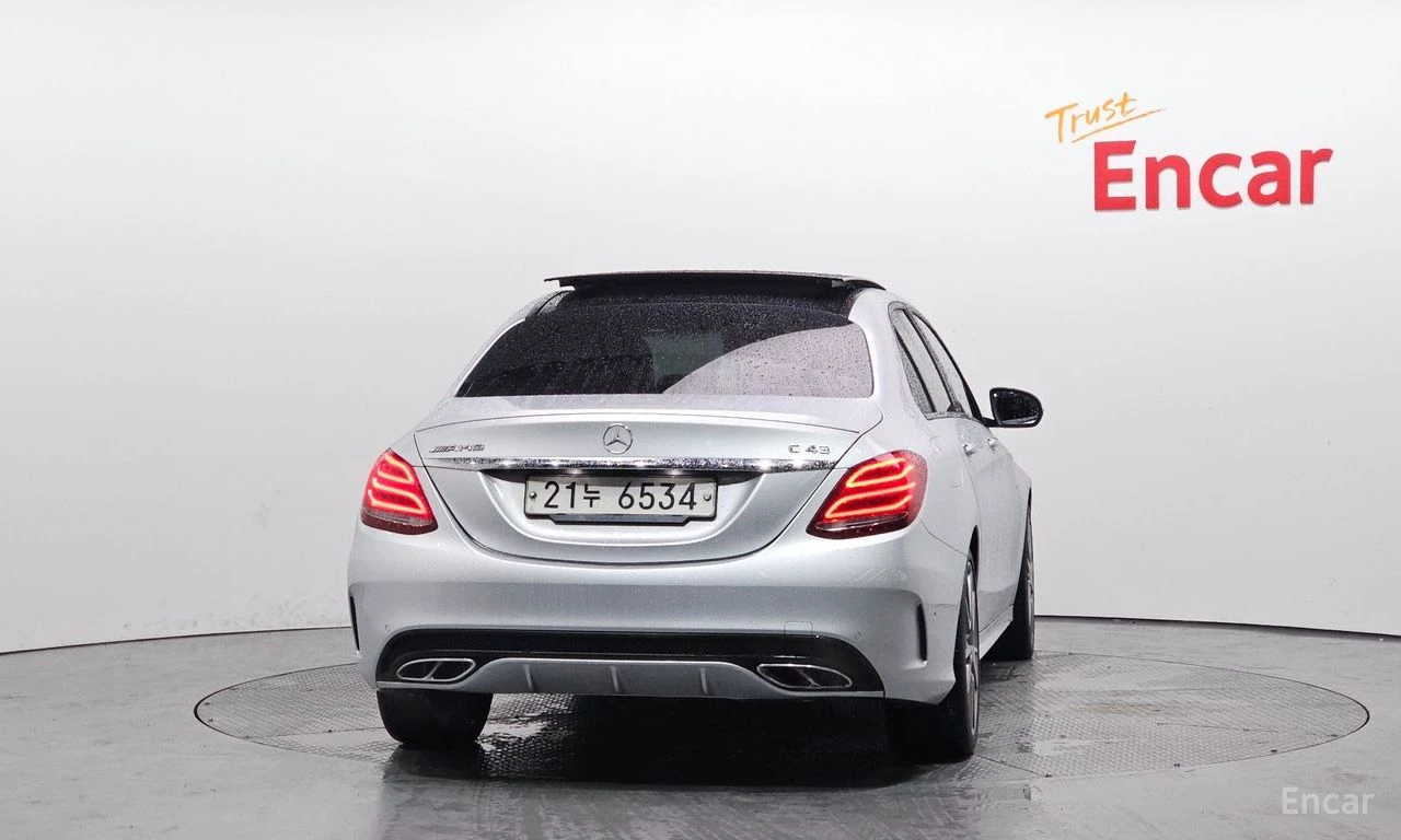 Mercedes-Benz C 43 AMG 4MATIC* BURMESTER* ПОДГРЕВ* КАМЕРА* КЕЙЛЕС* ПАНО, снимка 4 - Автомобили и джипове - 55234284